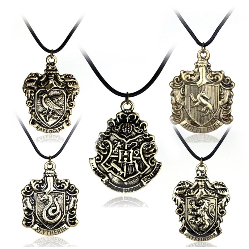 Pendentifs des Maisons de Poudlard - /medias/157378121473.jpg